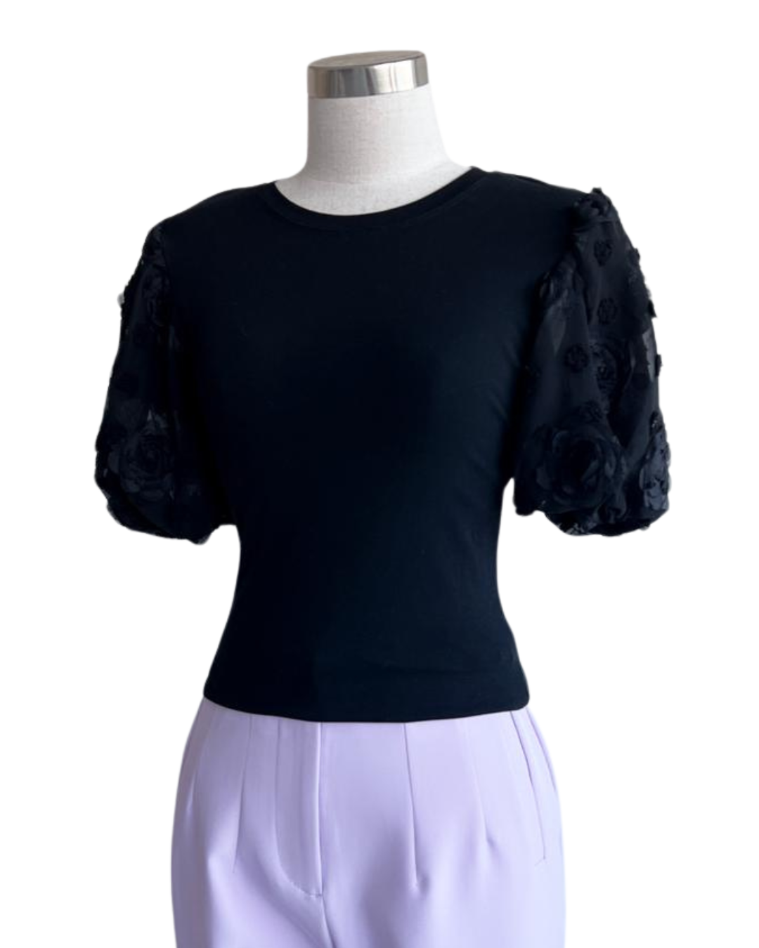 Blusa con mangas de encaje