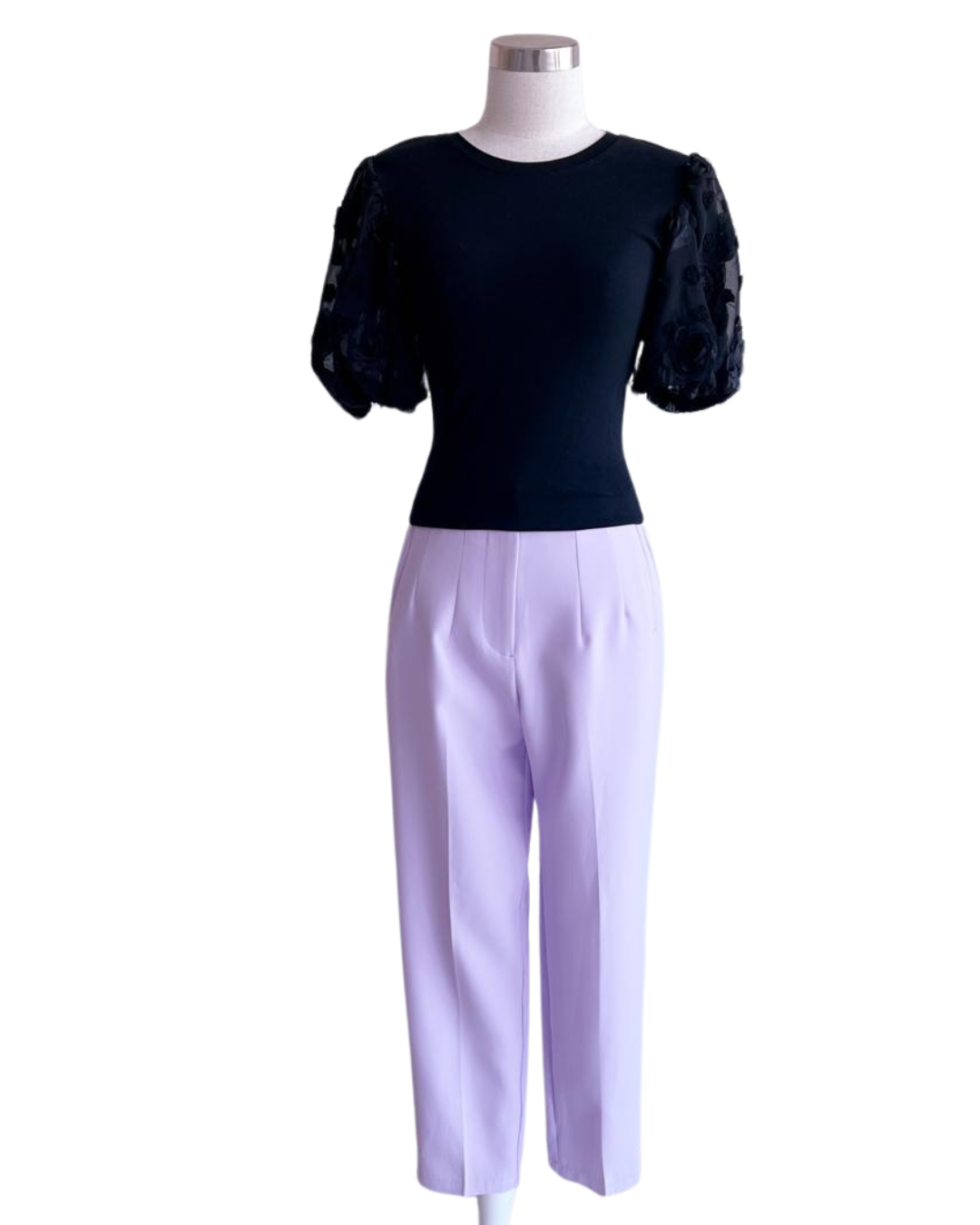 Blusa con mangas de encaje
