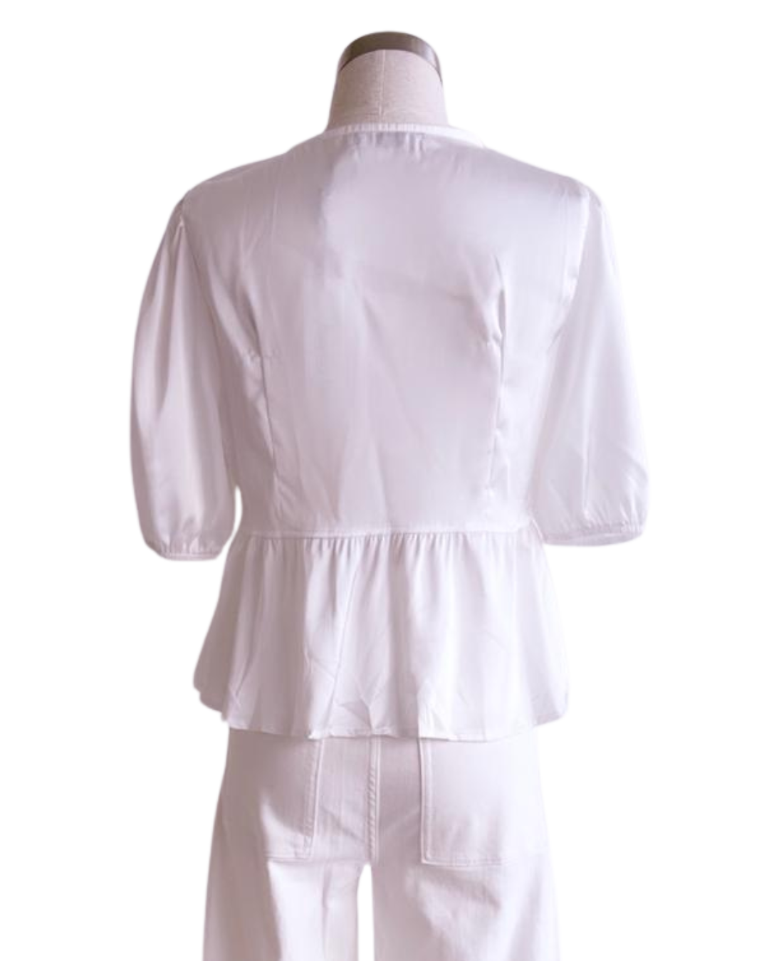 Blusa con detalle de lazos