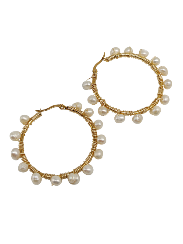 Aretes de acero con perlas mini