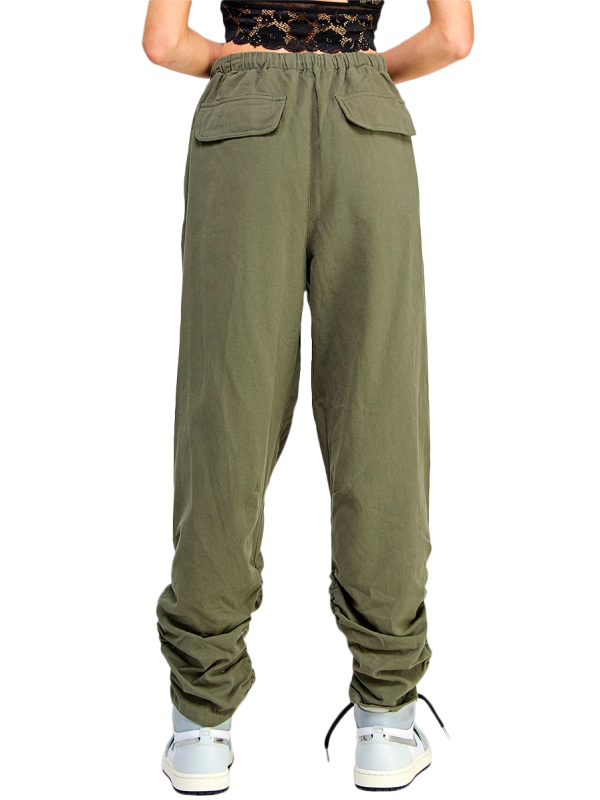 Jogger verde olivo
