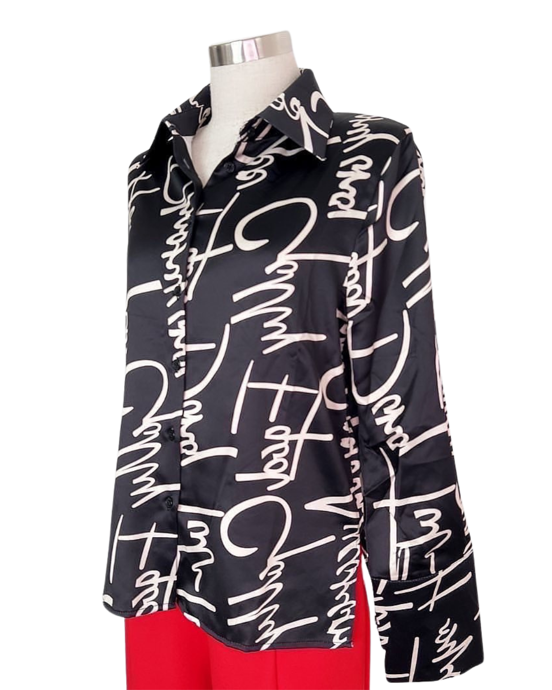 Blusa estampada tela asedada con detalle en manga