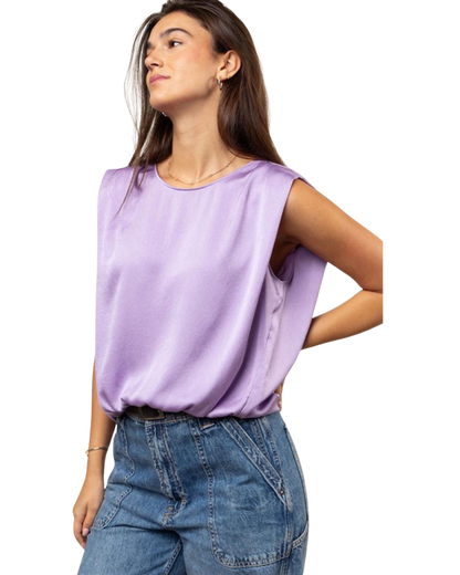 Blusa seda sin manga con caída ligera