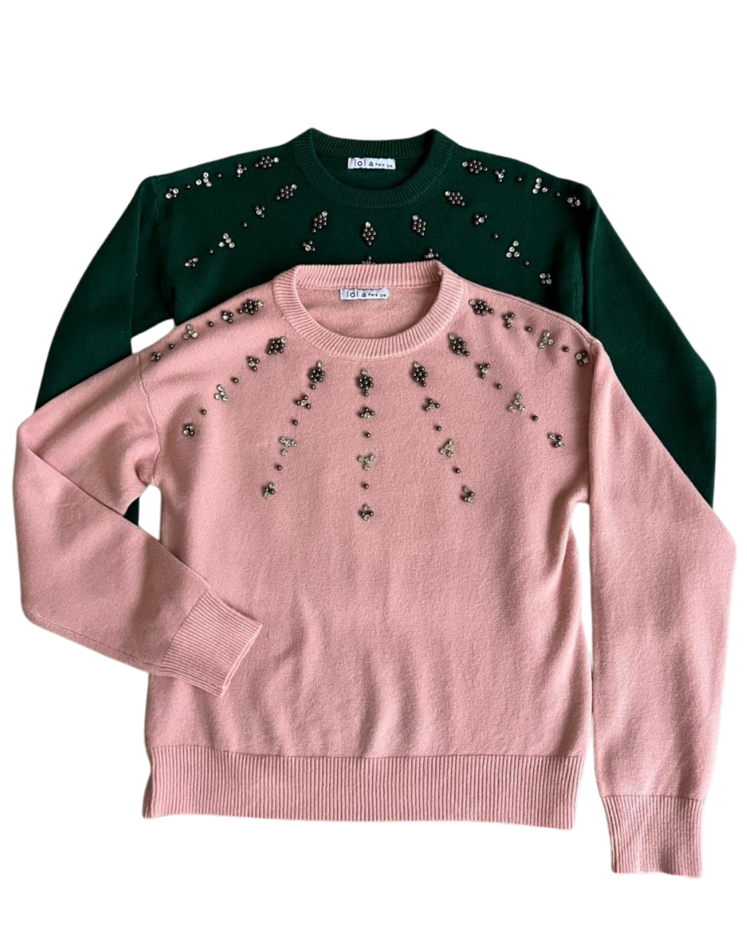 Blusa tipo sweater con perlas y tachas