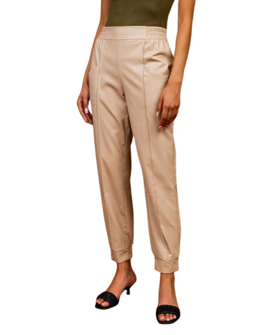 Pantalón Beige Cuerina