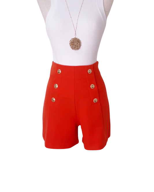 Short con botones frontal